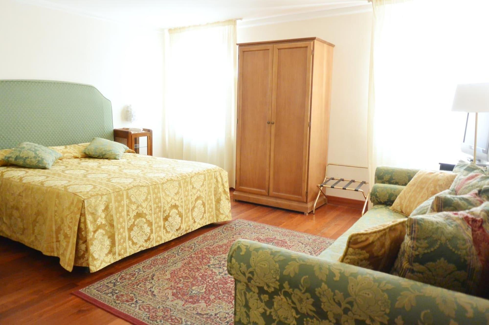 Hotel San Zulian Венеция Экстерьер фото